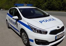 Дете е в болница след удара между кола и камионТежка