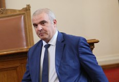 Парадокс Управляващите прекратиха процедурата защото се оказа че партията им