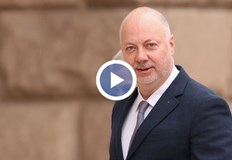 Премиерът ще бъде придружаван от двамата вицепремиери Гроздан Караджов и