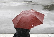 Температурите ще достигнат до 18 градуса възможни са гръмотевици на