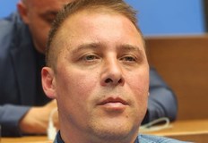 Главният художествен ръководител на ФТТ Найден Киров Благодаря Главният художествен ръководител