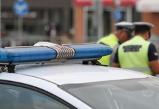 Мъжът се е движел с микробус с пуснати полицейски светлини