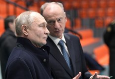 В разгара на украинската криза Кремъл търси пътища за диалог