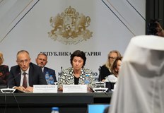 Родителите ще могат да избират между програма със или без