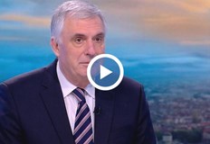 Пеевски се опитва да избяга от миналото си но времето