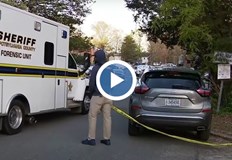 Полицията мобилизира десетки служители в търсене на стрелцитеТрима души са