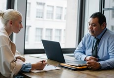 Дистанционната работа губи позиции особено в ИТ сектораТрудовият пазар в