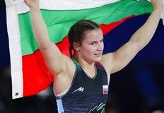 Българската състезателка по борба обърна резултата в последните секунди на