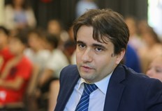 Google и Facebook ни следят повече от ЕСДепутатът от ПП ДБ