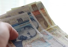 Промените засягат всички категории осигурени лицаОт първия ден на април