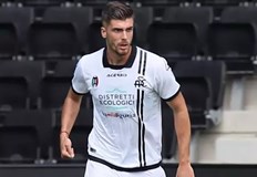 Петко Христов отказа да облече българския екипБранителят на италианския втородивизионен