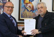 130 творби от 22 ма автори могат да бъдат разгледани до