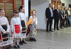 Традициите оживяха с песни и благословии от малките лазаркиДнес сутринта