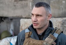 Кметът на Киев допусна пред Би Би Си временно решение