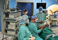 Пациентката с двустранни подутини в очната област и двойно виждане