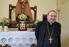 Епископът на Никополската епархия представлява българската католическа общност на погребението