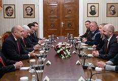 Президентът проведе среща с американски представител по отбранатаДоставката на изтребителите