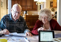 Дори доброволните пенсионни фондове не успяват да компенсират ръста на