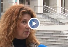 Полицията издирва извършителяБургаската полиция издирва мъж който нападна 12 годишно момче