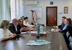 Инвеститорът търси кадри с познания по румънски език Русе може