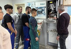 Осемнадесет възпитаници на професионалната гимназия придобиха нови умения за работа