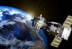 Един малък фрагмент може да унищожи сателит на стойност милиони