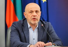 Вицепремиерът Дончев Отпадат инвестиции за над 1 милиард лева но