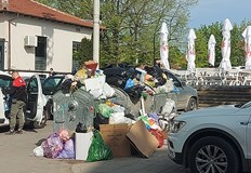 Замърсяването в центъра се превръща в постоянен проблем без решениеКупища