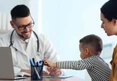 Изкуственият интелект откри за минути рядката болест на дете докато