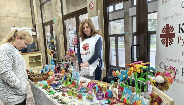 Изработени от деца със специални потребности и бездомни хора изделия могат да бъдат закупени с благотворителна цел