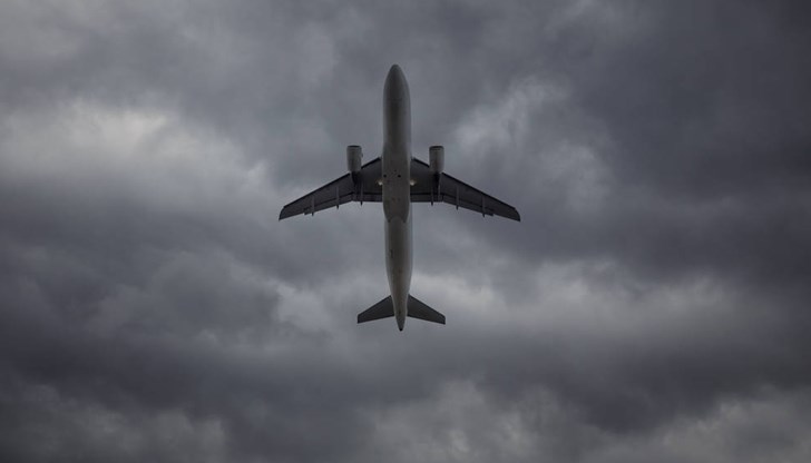 На борда на машината е имало шестима души