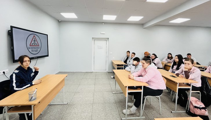 Младши инспектор Игнатова запозна учениците с важните аспекти на безопасността на пътя