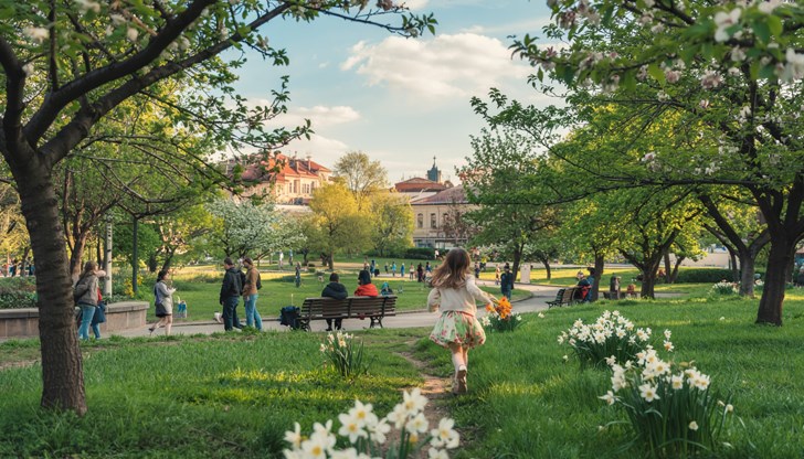 Температурите ще достигнат 18 градуса през празничния ден