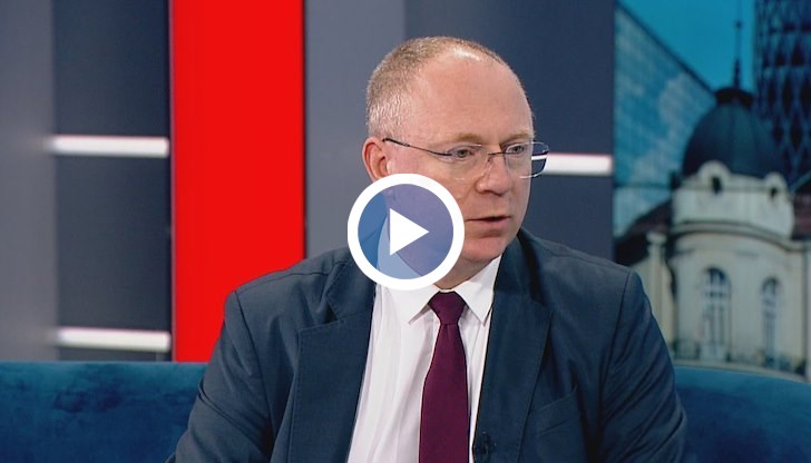 Българското правителство отказва да пита народа, заяви евродепутатът