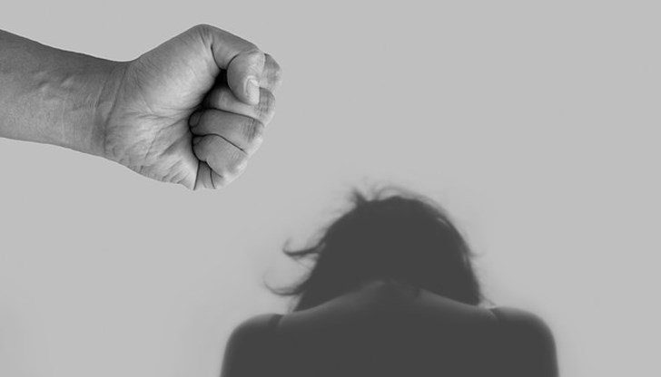 Жертвата е с трайни увреждания след нападението с хладно оръжие