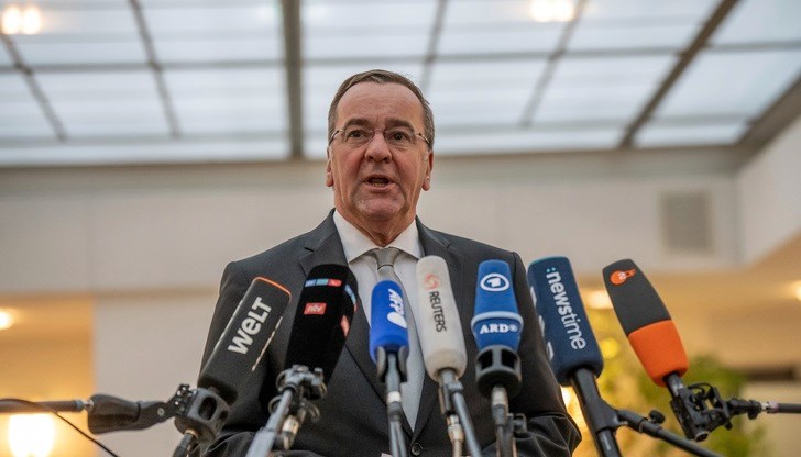 Германският министър на отбраната заяви, че исканията на САЩ за отстъпване на територии отиват твърде далеч