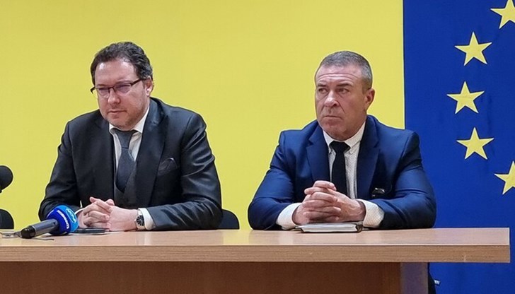 Трафикантите използват дронове за следене на патрулите, властите отвръщат на заплахата