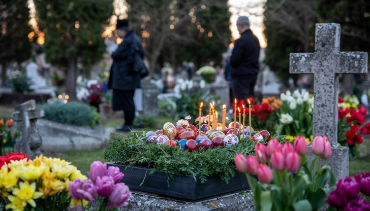 Вярванията и забраните, които съпътстват почитането на починалите роднини