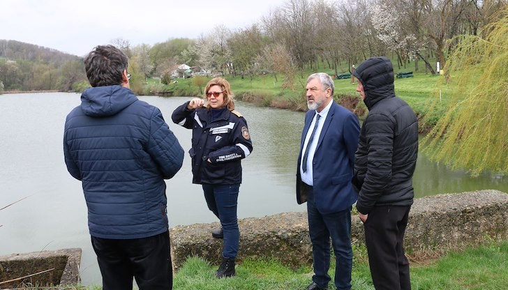 Междуведомствена комисия проверява всички 14 водоема в региона