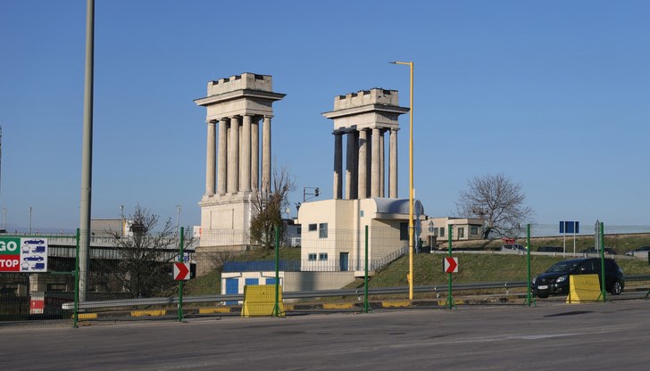 Всички шест трасета на изход от страната в посока Румъния ще работят