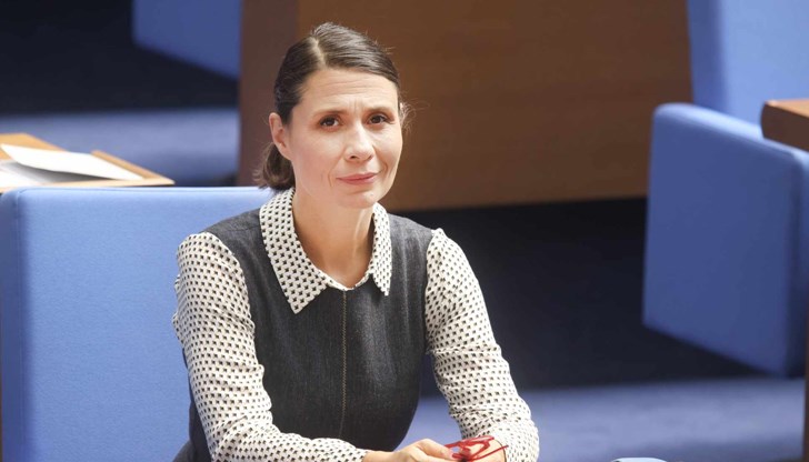 Народният представител твърди, че комисията изисква сертификати от частна русенска фирма, които нямат задължителен характер