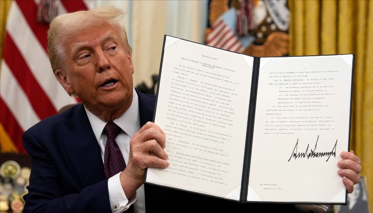 Демократите внесоха ново искане за импийчмънт срещу президента, обвинявайки го в седем случая на злоупотреба с власт