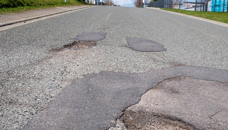 Институтът за пътна безопасност отправи критики към възлагането на обществени поръчки