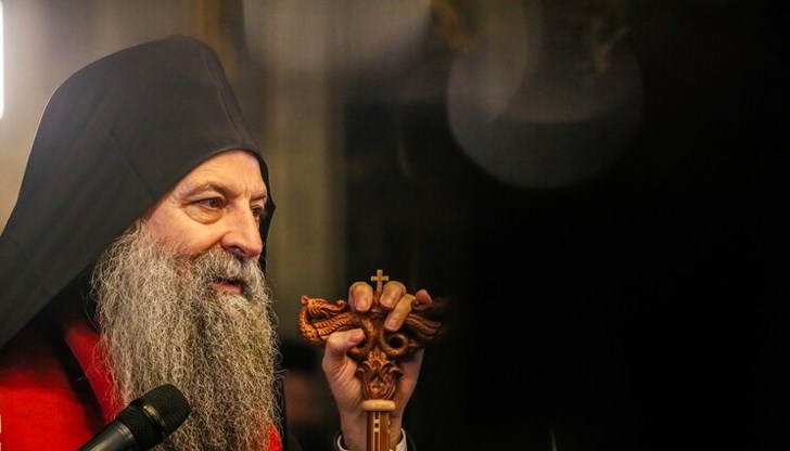 Порфирий и Кирил ще отслужат съвместна литургия в Москва