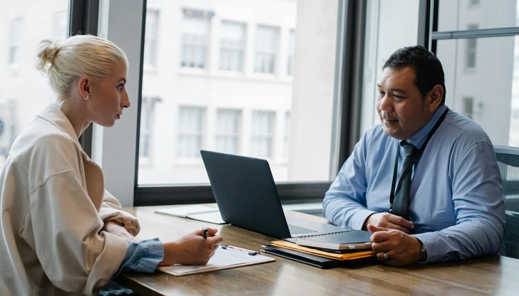 Трудовият пазар в България остава стабилен въпреки предизвикателствата Трудовият пазар в България остава стабилен въпреки предизвикателствата