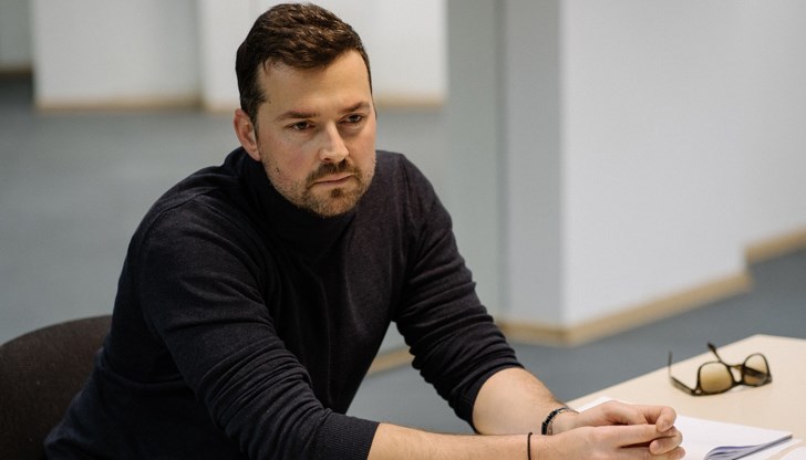 Талантливият актьор обещава съвременен прочит на класическия герой в мюзикъла, който ще се играе тази неделя в Доходно здание