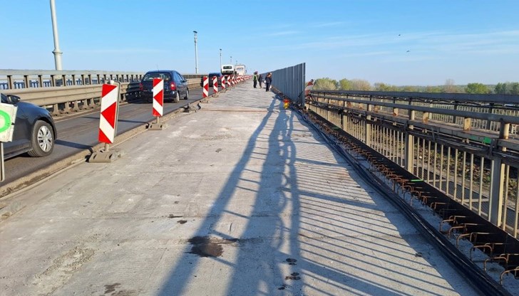 Шофьорите трябва да се съобразят с пропускателния режим при пътуване между България и Румъния