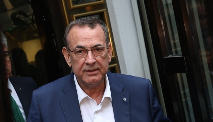 Причина за отлагането е хоспитализация на адвокатката на ДПС