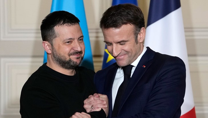 Двамата президенти проведоха среща на четири очи в кулоарите на погребението на папа Франциск в Рим