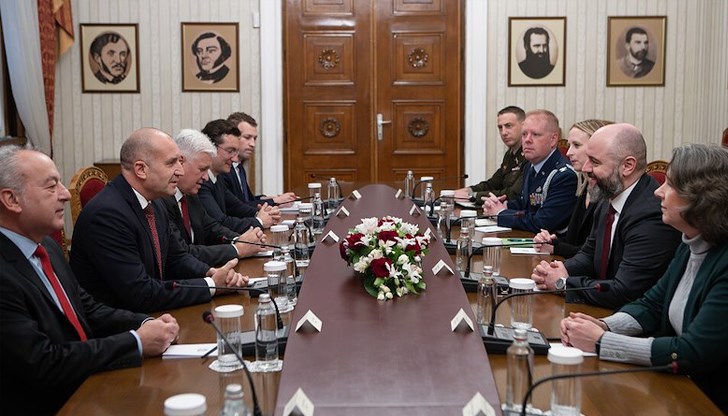 Президентът проведе среща с американски представител по отбраната